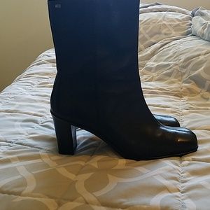 Tommy Hilfiger black boots